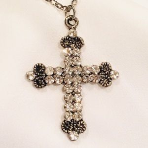 BEAUTIFUL & DELICATE BUDDED CROSS W/WHITE CRYSTALS
